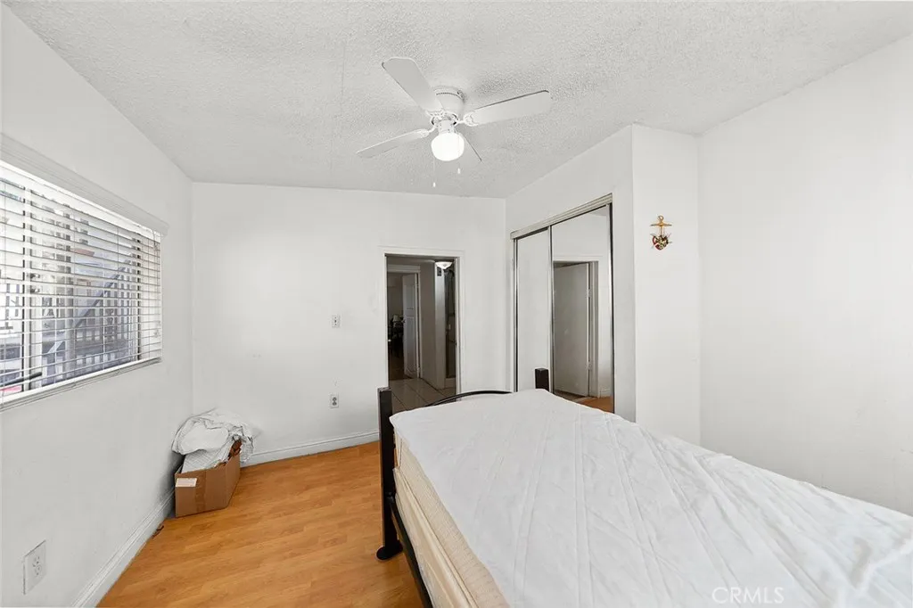 937 S La Verne Avenue, East Los Angeles, California 90022 home-pic-31